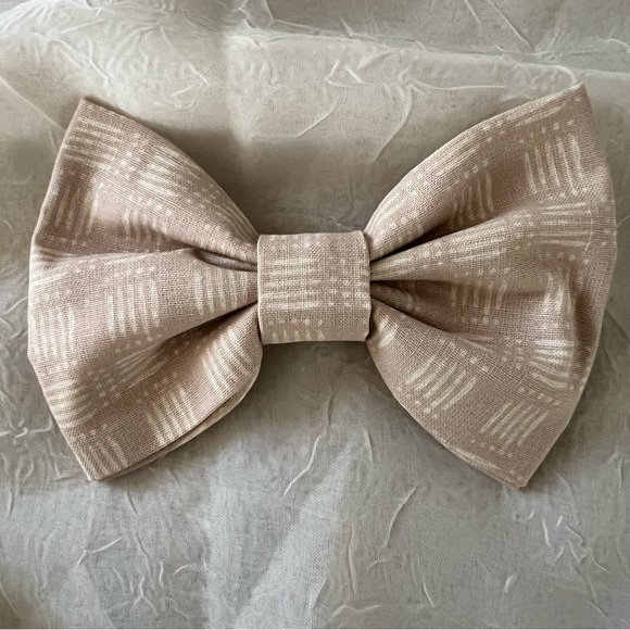 Hand Crafted Accessories - Bow Hair Clip, French Barrette, Tan & White, Cotton, 5 x 3.5 in, Handmade